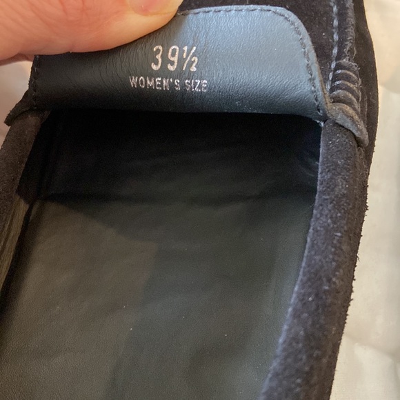 Tod’s black Suede Loafers! Amazing condition, *would fit a size 9* - Picture 8 of 10